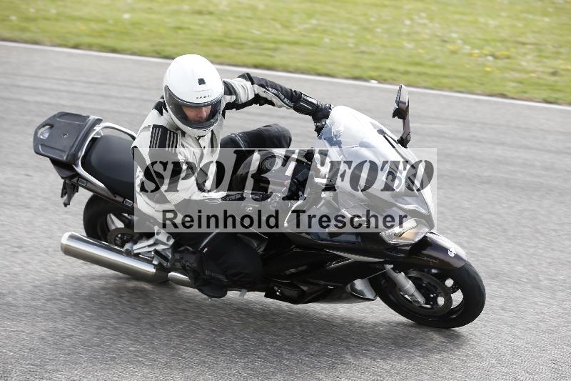 Archiv-2025/10 23.04.2025 Cornu Master School ADR/gruen-vert/34